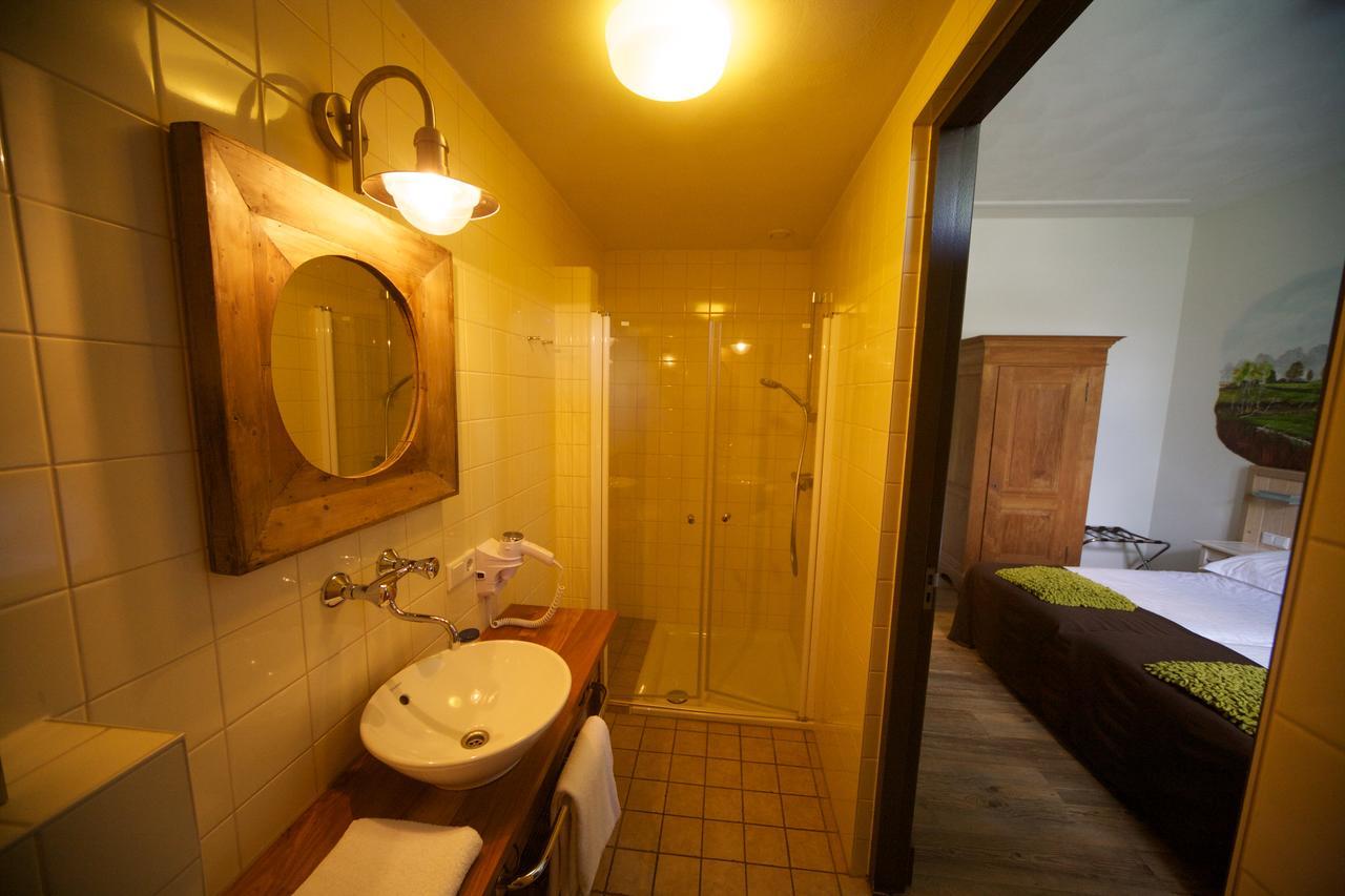 Herberg de Brabantse Kluis Aarle-Rixtel Bagian luar foto